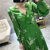 23 early autumn holiday V-neck lantern sleeves green bottom print drawstring tie waist gathered wrap mid-length dress