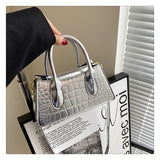 GREATNFB 2025 Popular fashion high-end stone pattern portable small square bag  new women's bag patent leather glossy versatile messenger bag