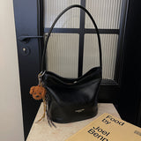 GREATNFB 2025 This year's popular bag women's large-capacity armpit bag popular new retro trendy versatile shoulder bag commuter bucket bag