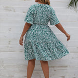 Plus Size Dress Woman 2023 Summer V Neck Short Sleeve Floral Print Casual Midi Dress High Waist Chic Beach Party Dresses